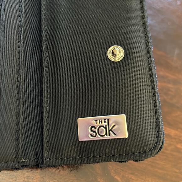 The Sak trifold wallet - Picture 5 of 7
